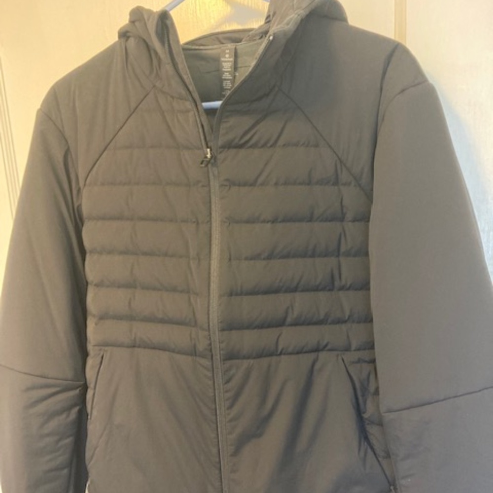 lululemon Down For It All Hoodie -- Black -- Medium